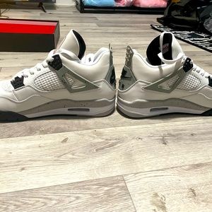 Air Jordan 4 Retro OG